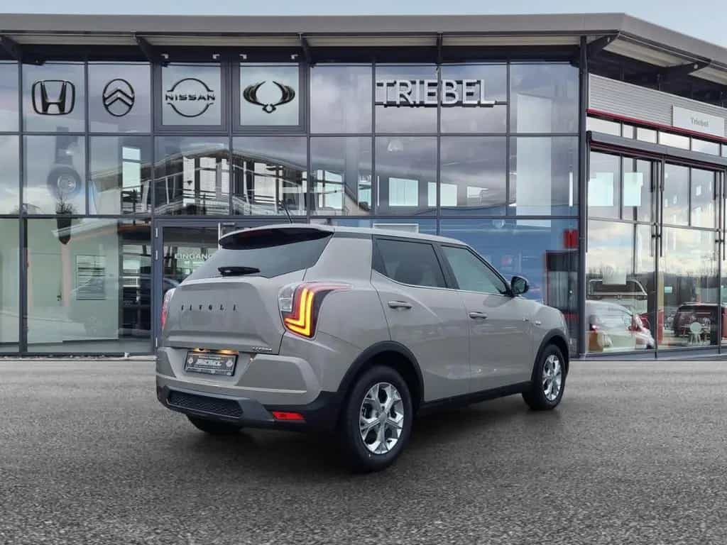 KGM Tivoli ESSENTIAL 1.5 °Navi°CarPlay°RFK°DAB°SHZ° null-photo-4