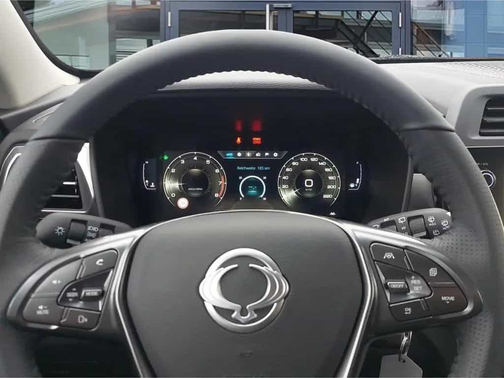 KGM Tivoli ESSENTIAL 1.5 °Navi°CarPlay°RFK°DAB°SHZ° null-photo-9