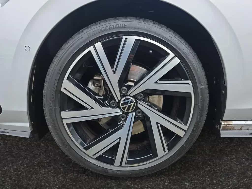 Volkswagen Golf VIII R-Line*PANO*MATRIX*DSG*R-Line*SHZ*ACC 09/2022-photo-13