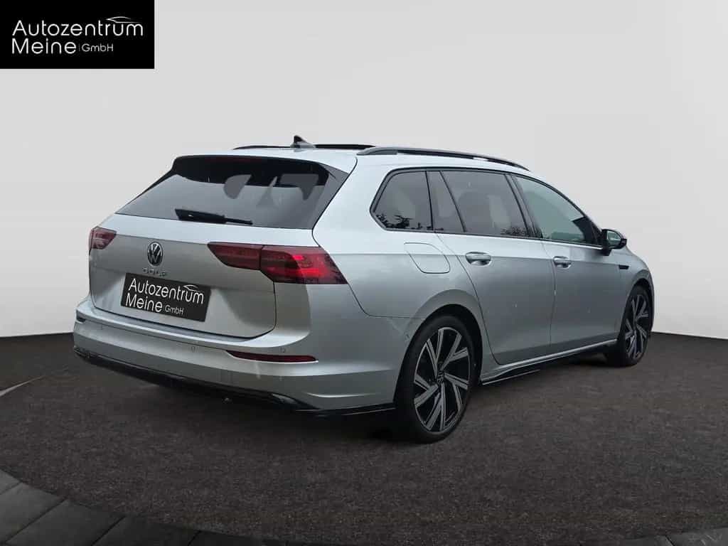 Volkswagen Golf VIII R-Line*PANO*MATRIX*DSG*R-Line*SHZ*ACC 09/2022-photo-4