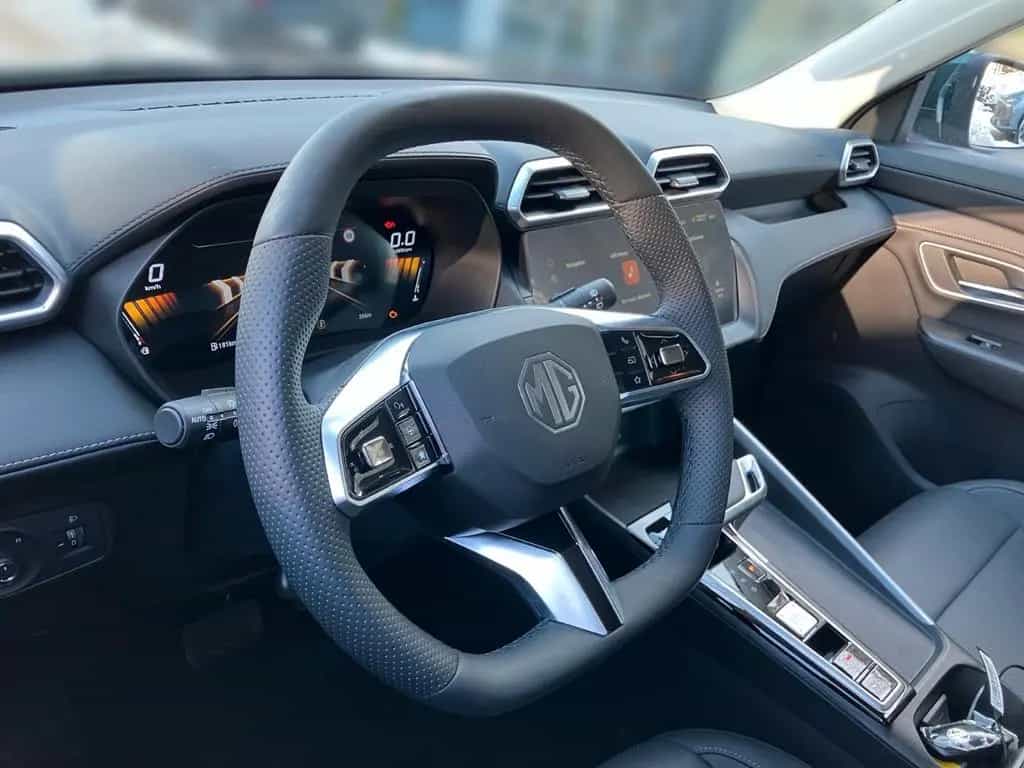 MG ZS 1.5 Hybrid+ Luxury null-photo-9