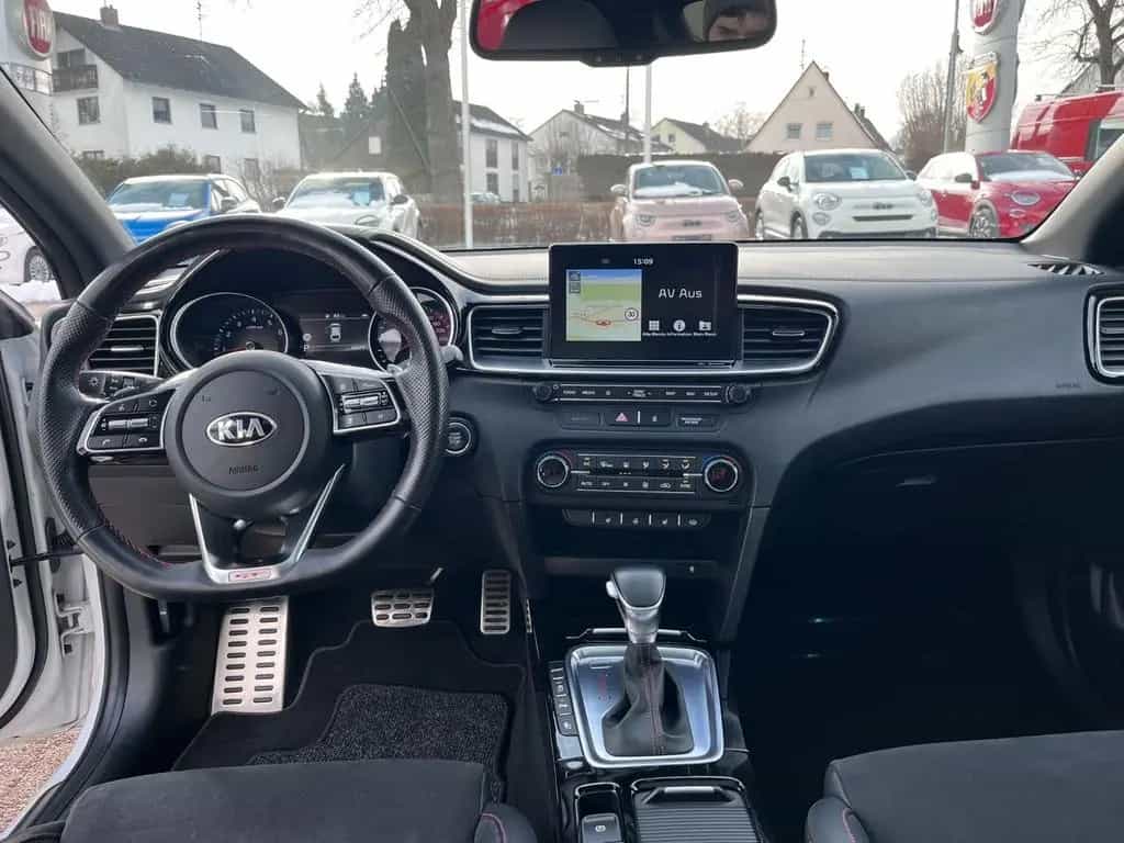 Kia ProCeed GT 10/2019-photo-9