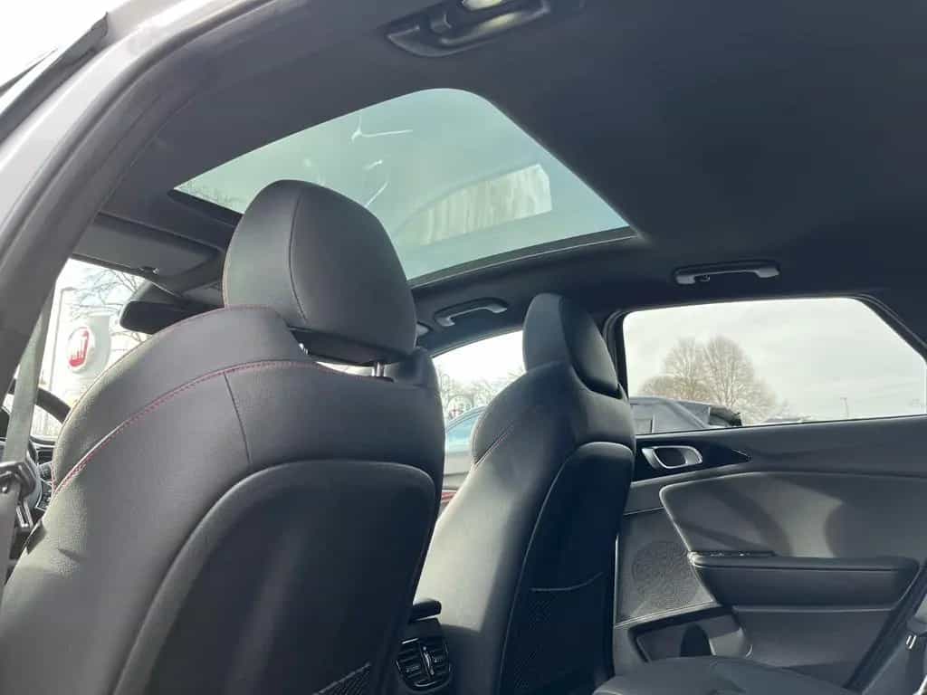 Kia ProCeed GT 10/2019-photo-11