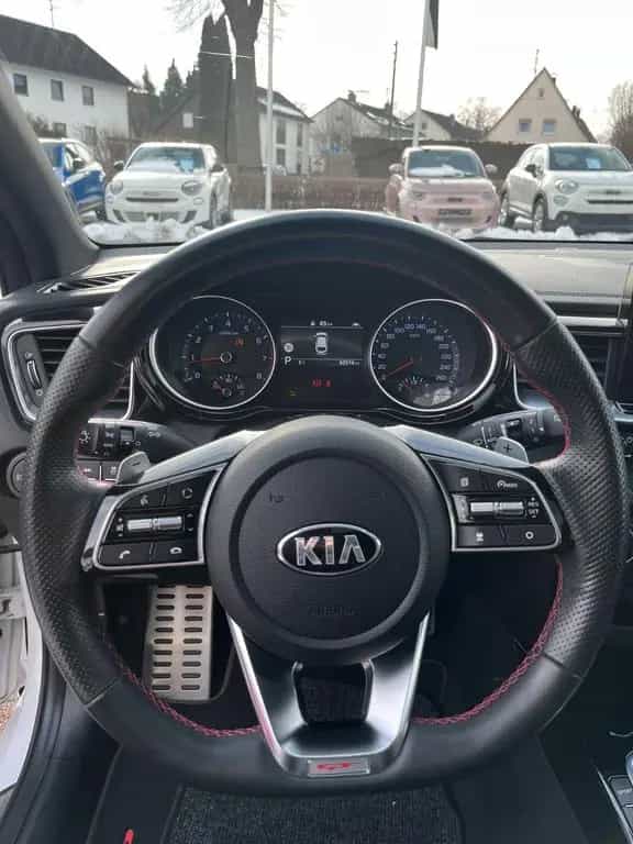 Kia ProCeed GT 10/2019-photo-12