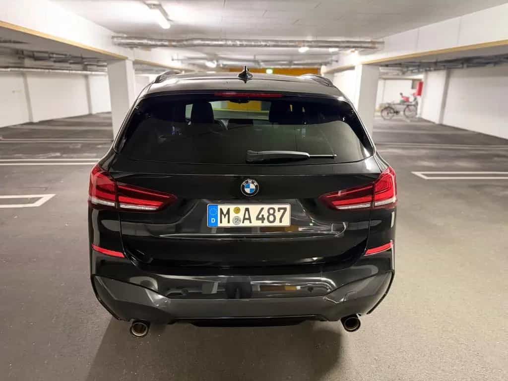 BMW X1 xDrive20i M Sport Steptronic M Sport 02/2022-photo-3