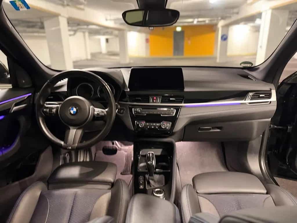 BMW X1 xDrive20i M Sport Steptronic M Sport 02/2022-photo-7