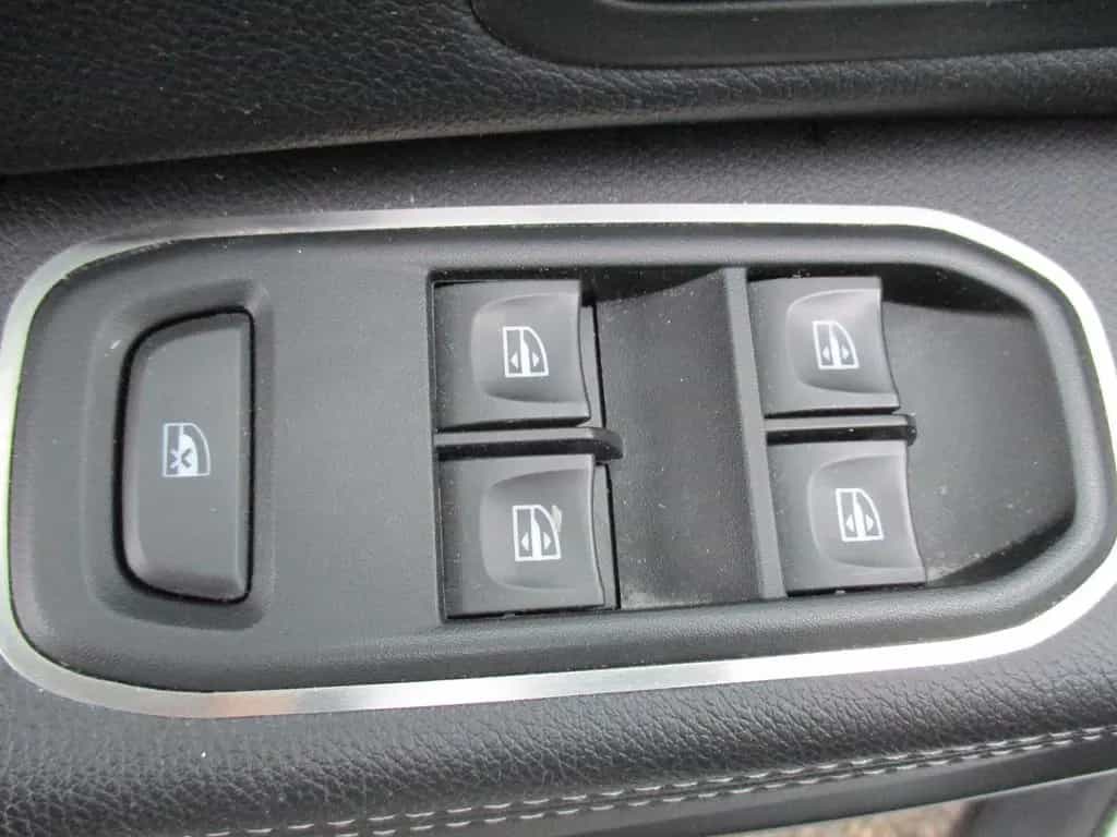 Dacia Duster II Adventure TCE150,Navi,SHZ,Kam, Keyless 05/2019-photo-5