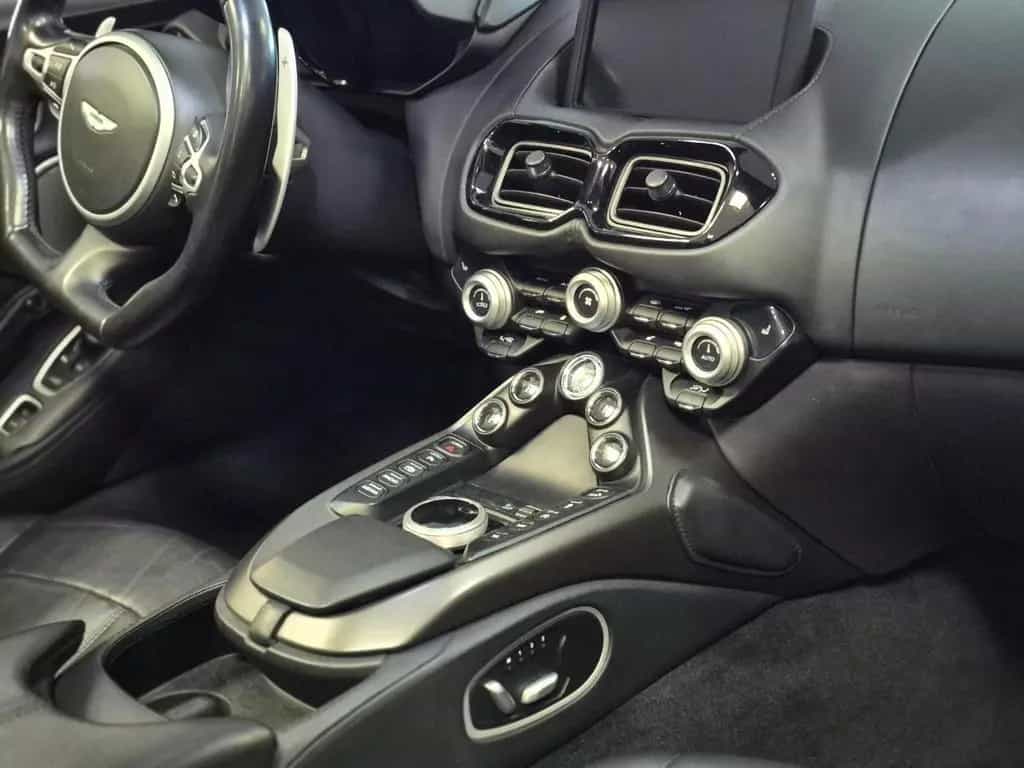 Aston Martin V8 Vantage 4.0 Roadster/1.Hand/360K/Memory 07/2023-photo-19