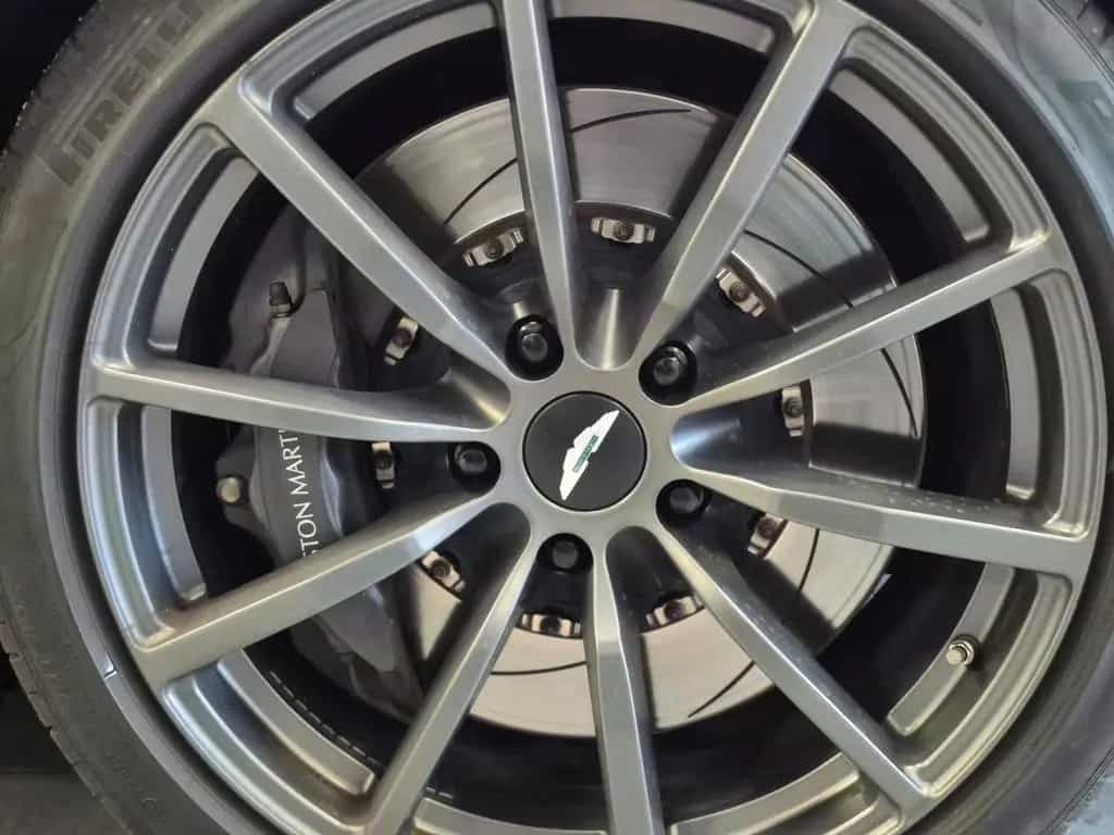 Aston Martin V8 Vantage 4.0 Roadster/1.Hand/360K/Memory 07/2023-photo-22