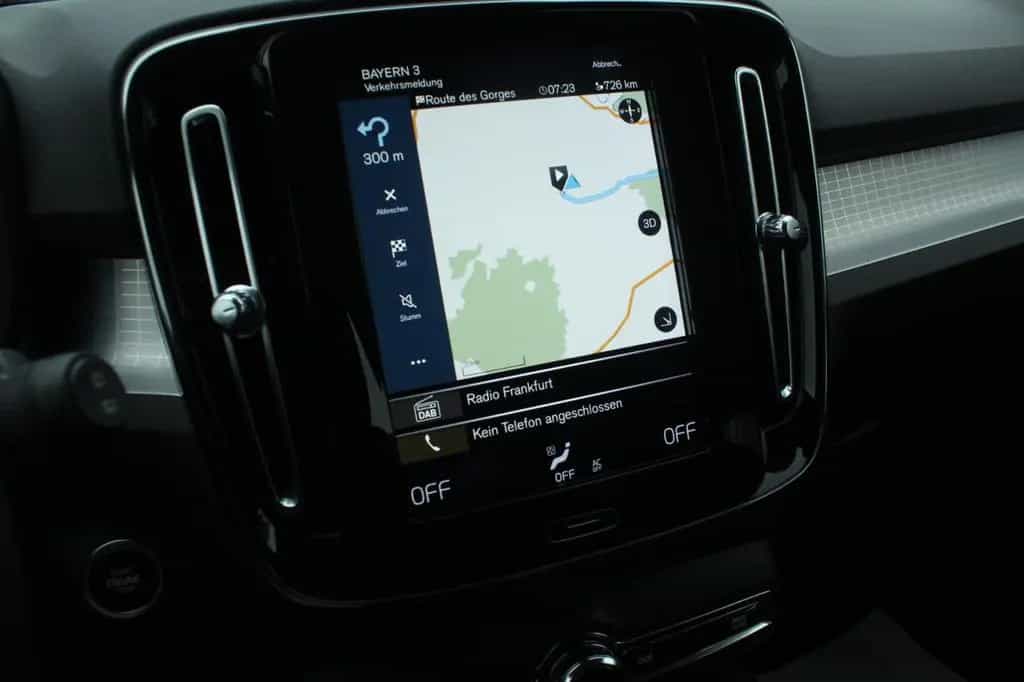 Volvo XC40 AUTOM KAMERA NAVI NETTO - 13.899€ #867 09/2021-photo-16