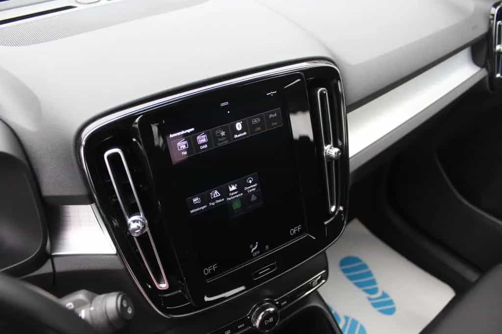 Volvo XC40 AUTOM KAMERA NAVI NETTO - 13.899€ #867 09/2021-photo-22