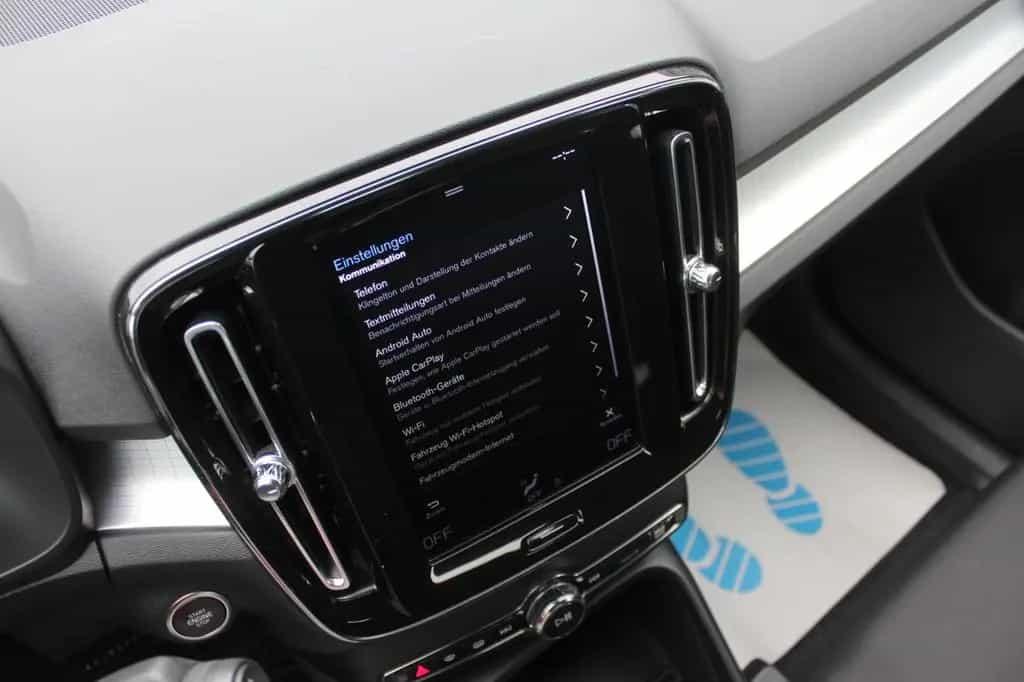 Volvo XC40 AUTOM KAMERA NAVI NETTO - 13.899€ #867 09/2021-photo-43