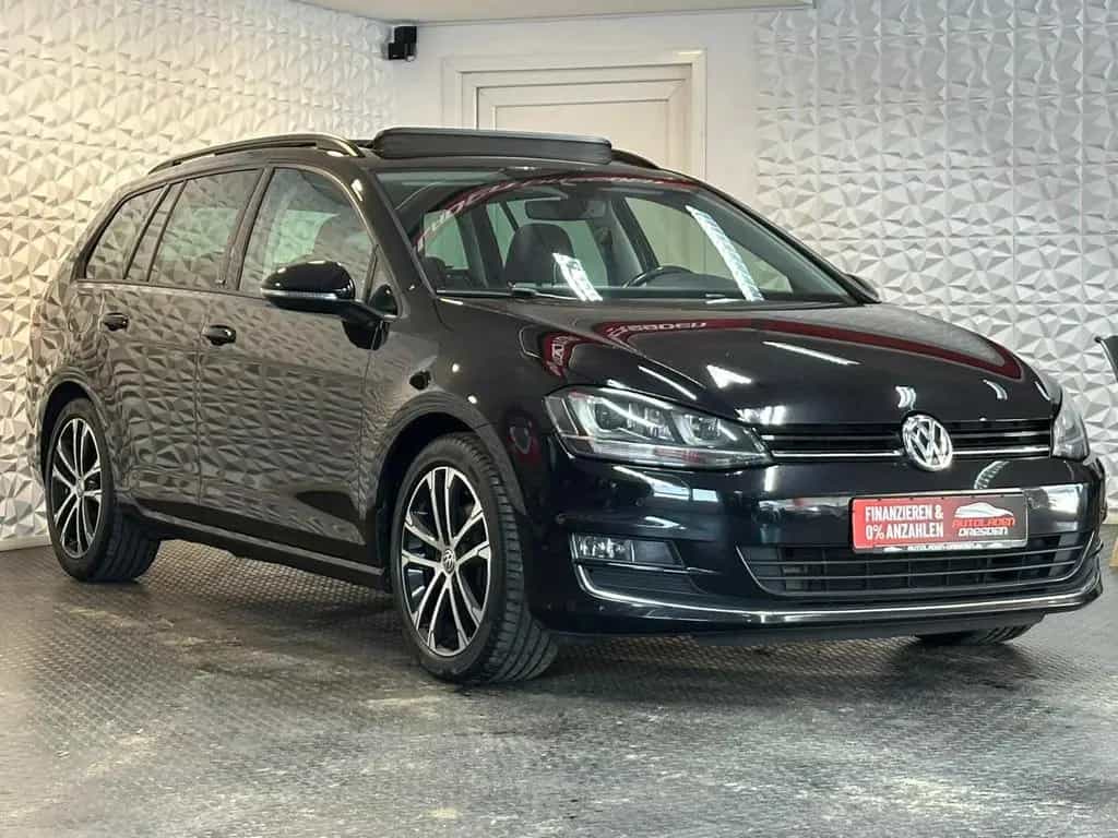 Volkswagen Golf 2.0TDI Allstar BMT* PANO#BiXENON#TEMPO#SHZ 12/2016-photo-1