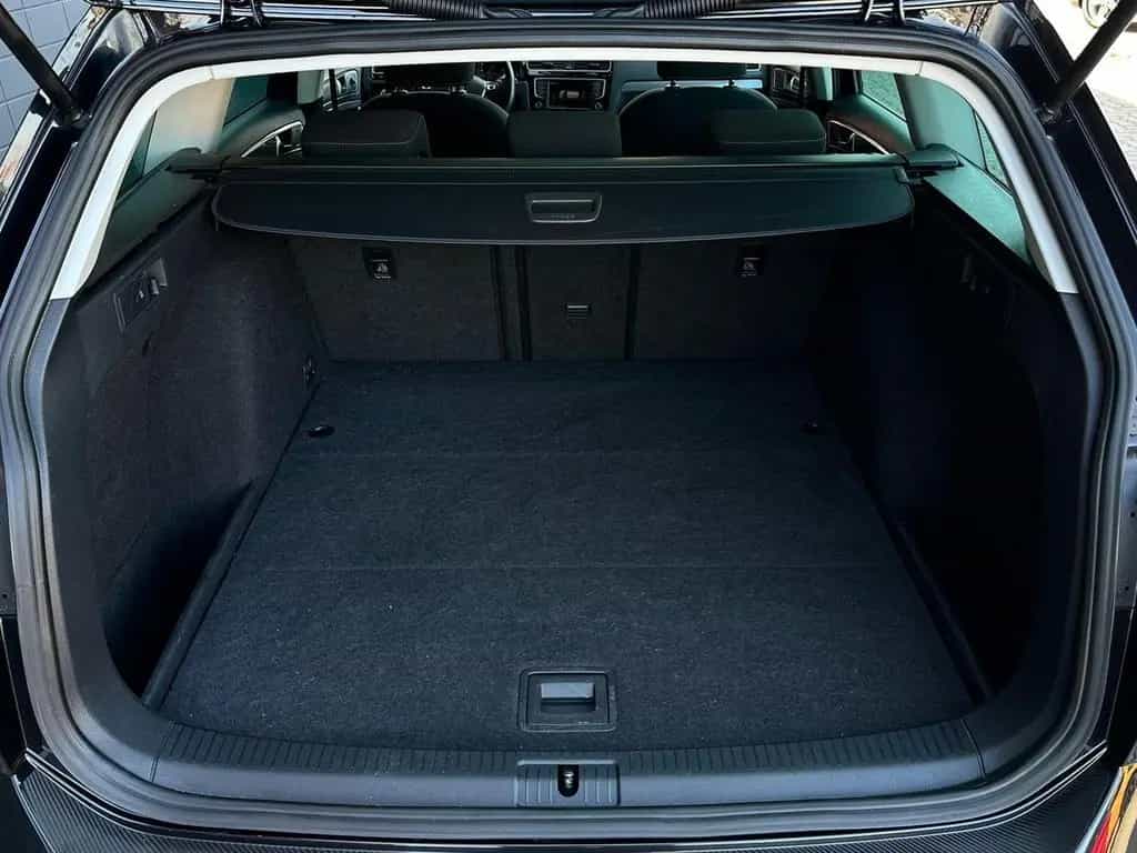 Volkswagen Golf 2.0TDI Allstar BMT* PANO#BiXENON#TEMPO#SHZ 12/2016-photo-6