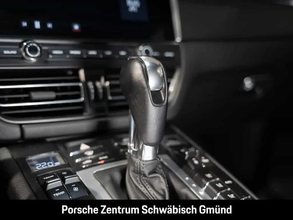 Porsche Macan Abstandstempomat Panorama Rückfahrkamera 06/2020-photo-28