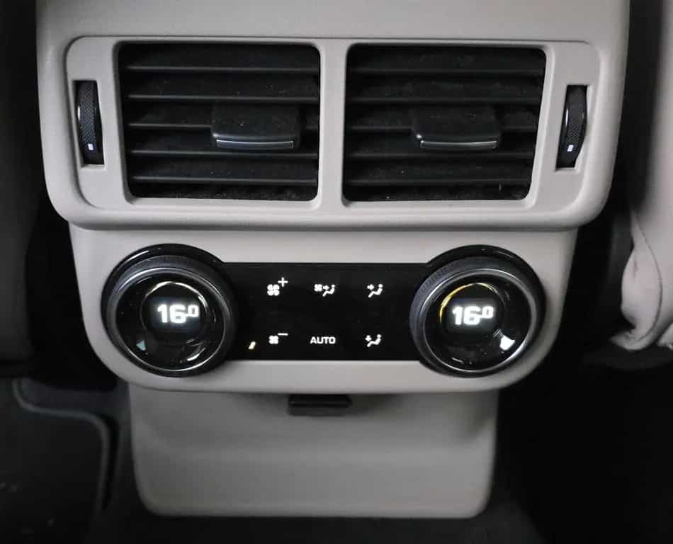 Land Rover Range Rover Rover Velar S 01/2023-photo-24