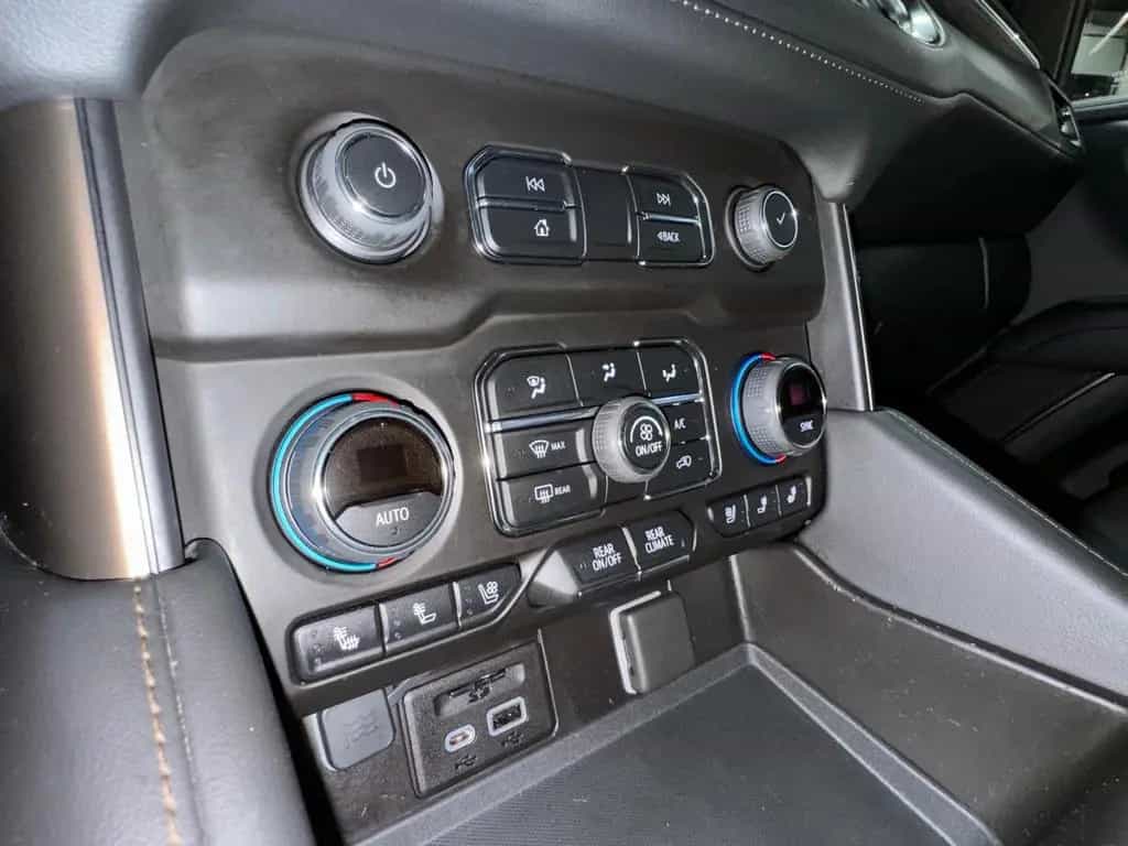 Chevrolet Tahoe 6.2 ECOTEC HIGH COUNTRY 4x4-HUD-PANO 01/2023-photo-33