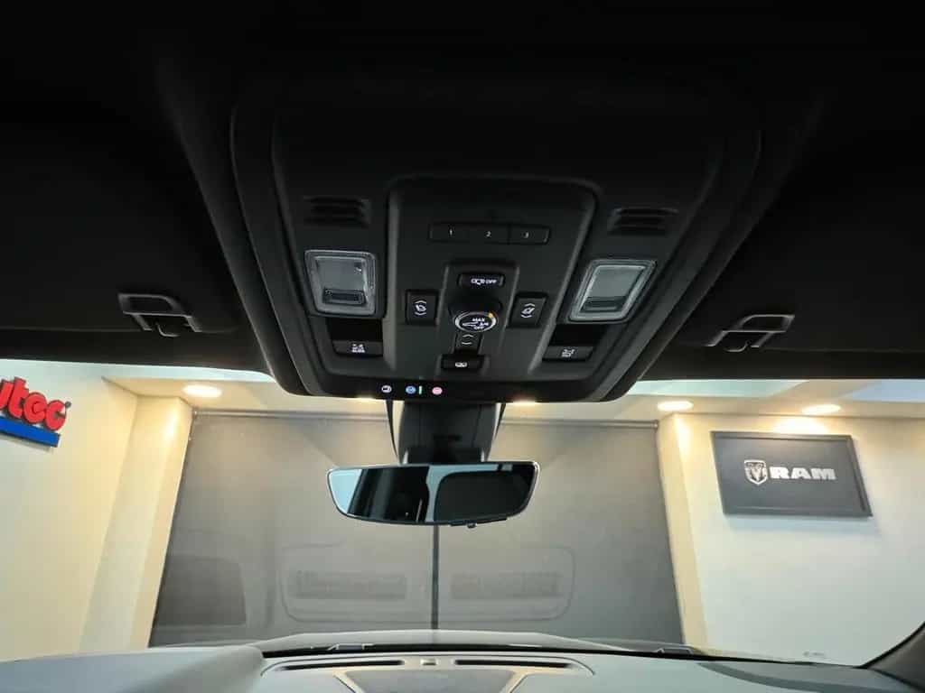 Chevrolet Tahoe 6.2 ECOTEC HIGH COUNTRY 4x4-HUD-PANO 01/2023-photo-36