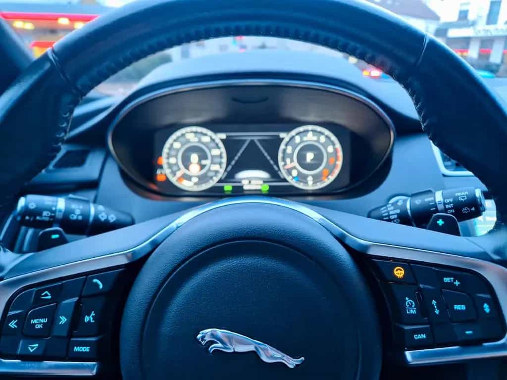 Jaguar E-Pace P300 R-Dynamic SE AWD 07/2020-photo-16