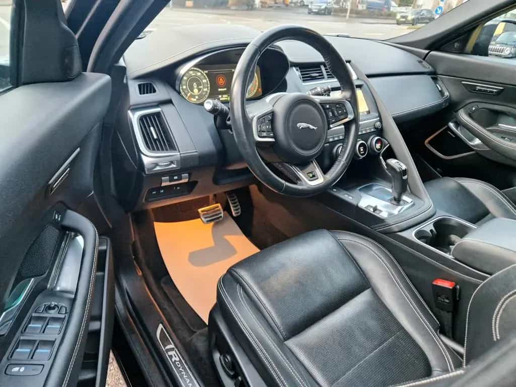 Jaguar E-Pace P300 R-Dynamic SE AWD 07/2020-photo-8