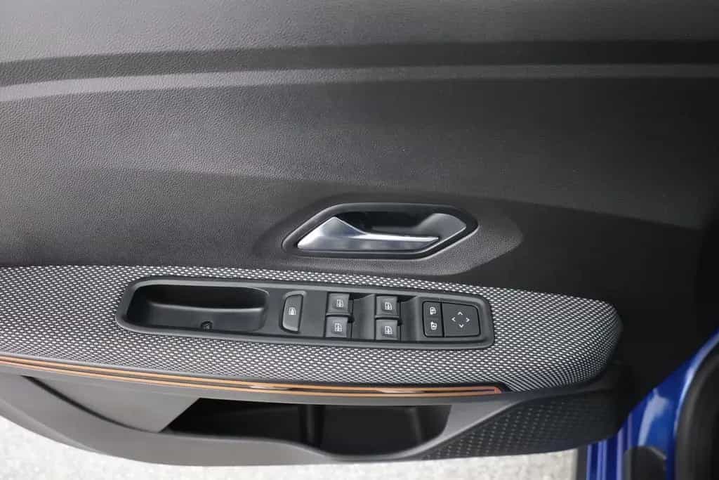 Dacia Sandero Stepway 1.0 TCe Ultimate LED Sitzheizung 01/2023-photo-19