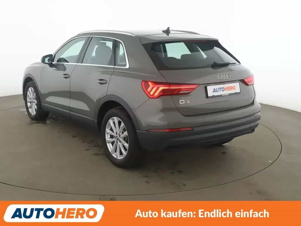 Audi Q3 35 TFSI Aut.*LED*PDC*SHZ*KLIMA* 07/2019-photo-3