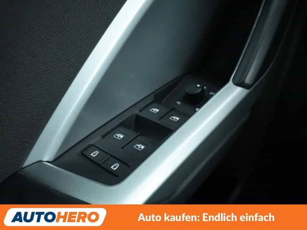 Audi Q3 35 TFSI Aut.*LED*PDC*SHZ*KLIMA* 07/2019-photo-36