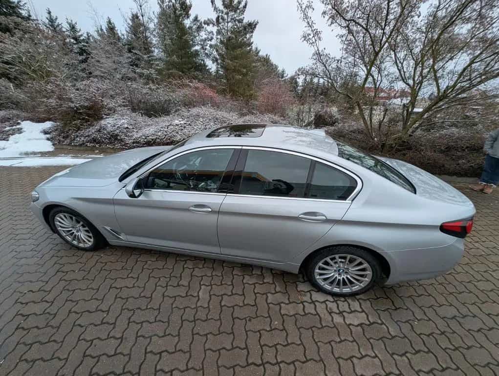 BMW 5 Series 520d - Luxury line facelift voll. 08/2020-photo-10