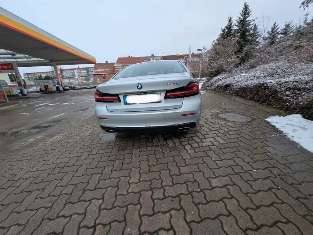 BMW 5 Series 520d - Luxury line facelift voll. 08/2020-photo-2