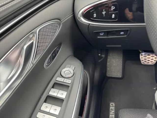 Genesis GV70 Sport 4WD Memory Sitze LED ACC El. Heckklap 11/2024-photo-15