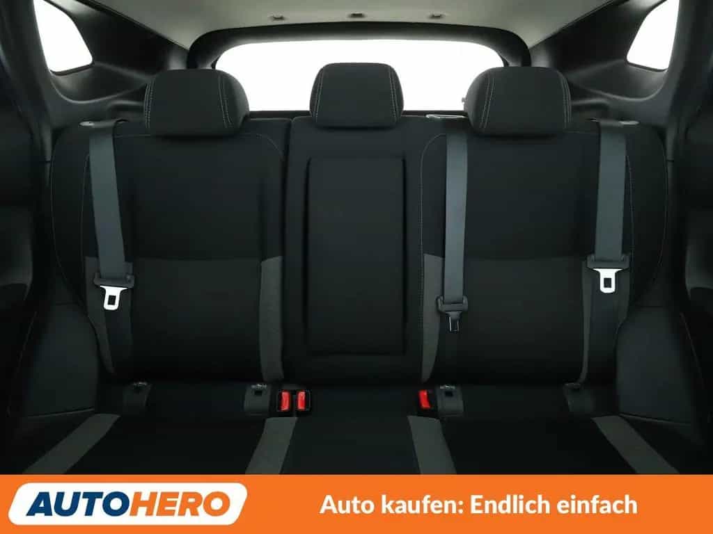 Nissan Qashqai 1.6 dCi N-Connecta Aut*NAVI*TEMPO*AHK* 03/2018-photo-15