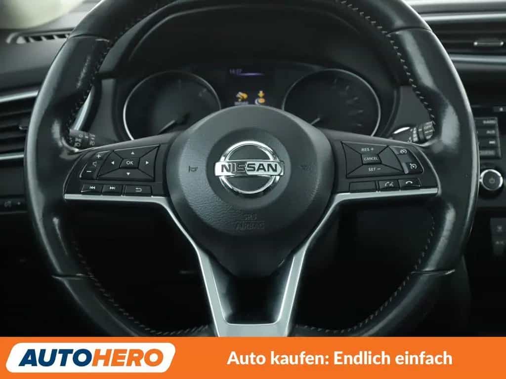 Nissan Qashqai 1.6 dCi N-Connecta Aut*NAVI*TEMPO*AHK* 03/2018-photo-18