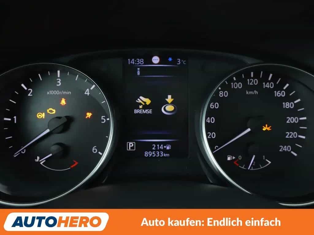 Nissan Qashqai 1.6 dCi N-Connecta Aut*NAVI*TEMPO*AHK* 03/2018-photo-19