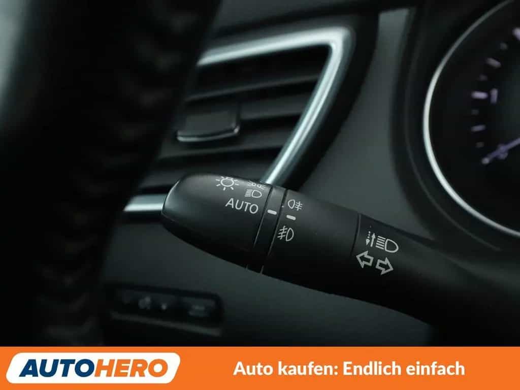 Nissan Qashqai 1.6 dCi N-Connecta Aut*NAVI*TEMPO*AHK* 03/2018-photo-25