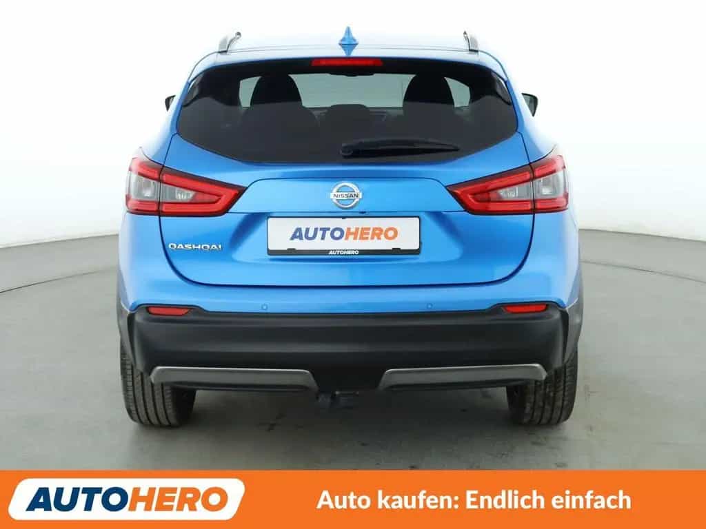 Nissan Qashqai 1.6 dCi N-Connecta Aut*NAVI*TEMPO*AHK* 03/2018-photo-4