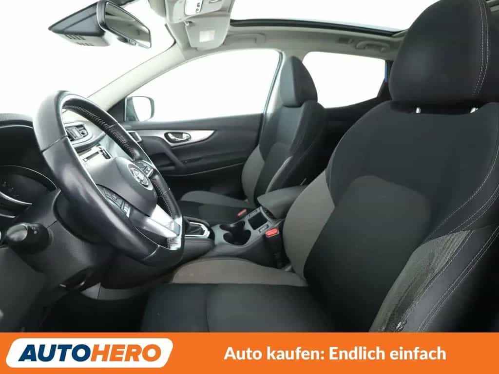 Nissan Qashqai 1.6 dCi N-Connecta Aut*NAVI*TEMPO*AHK* 03/2018-photo-9