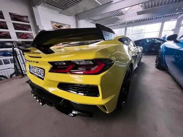 Corvette Z06 C8 Corvette Z06 Coupe Z07 Carbon-Sportauspuff-KW 03/2025-photo-7
