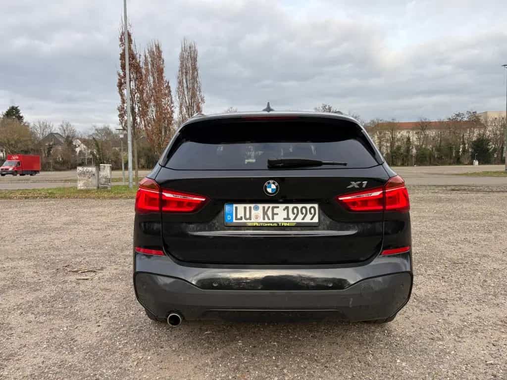 BMW X1 sDrive18d M Sport 08/2017-photo-5