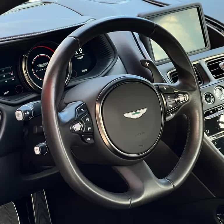 Aston Martin DB11 5.2 V12 - MwSt. netto 90.000€   TÜV/AU NEU 12/2017-photo-10
