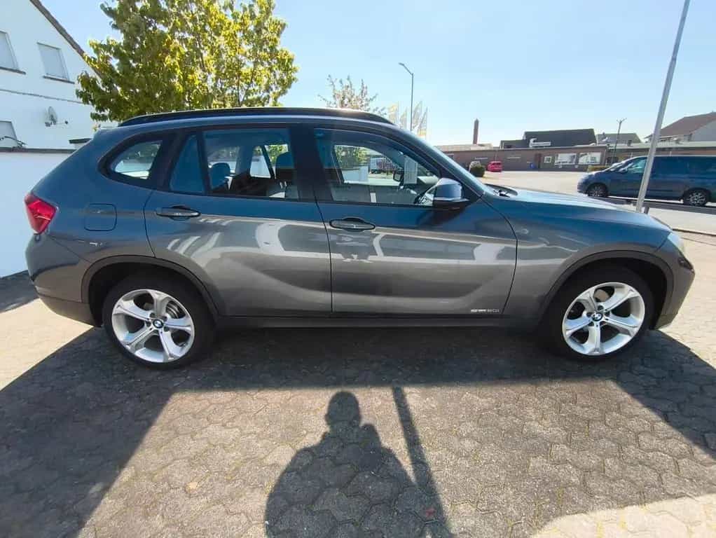 BMW X1 20i sDrive *Automatik*PDC*LED*SHZ*Grau* 09/2014-photo-14