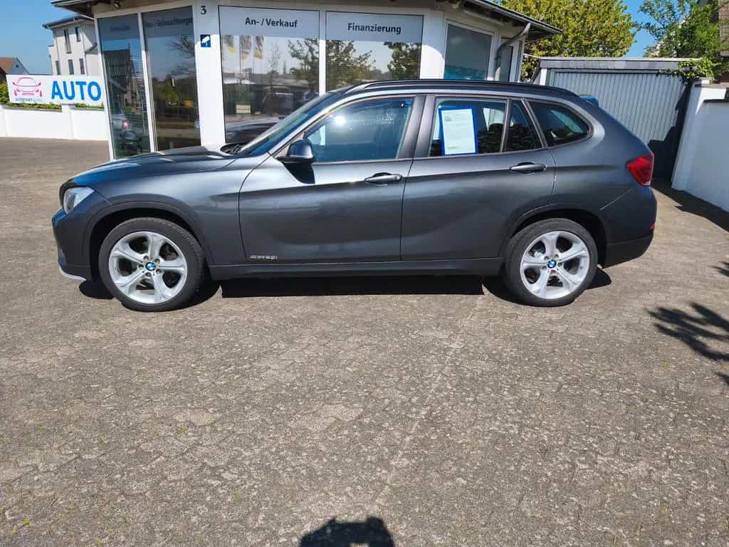 BMW X1 20i sDrive *Automatik*PDC*LED*SHZ*Grau* 09/2014-photo-16