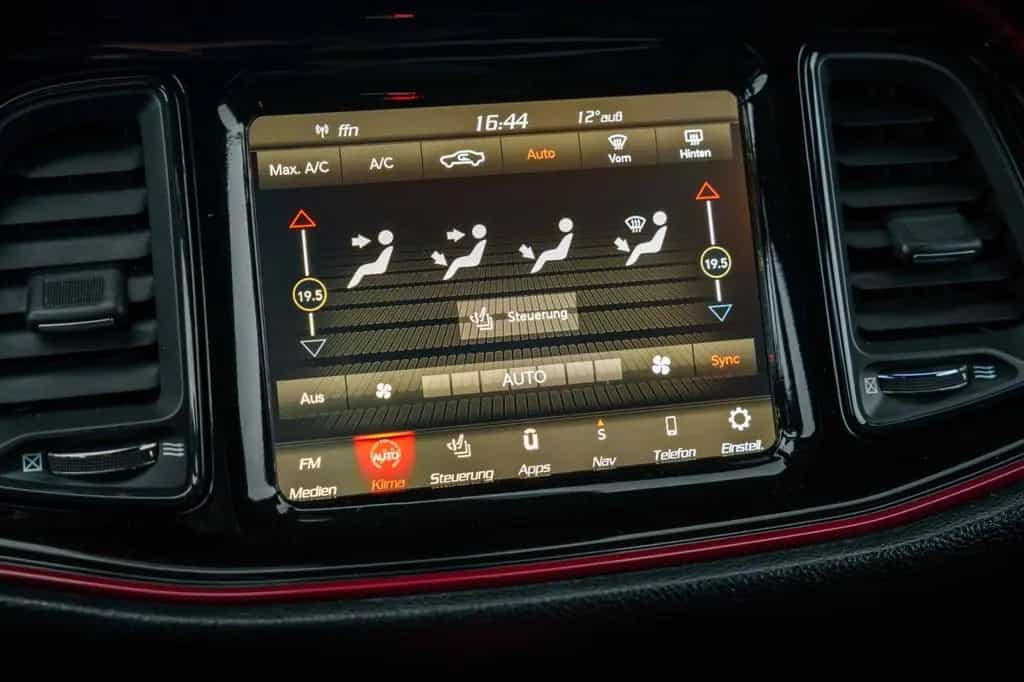 Dodge Challenger 6,4 SCAT PACK NAV ALPINE WIDEBODY 12/2021-photo-36