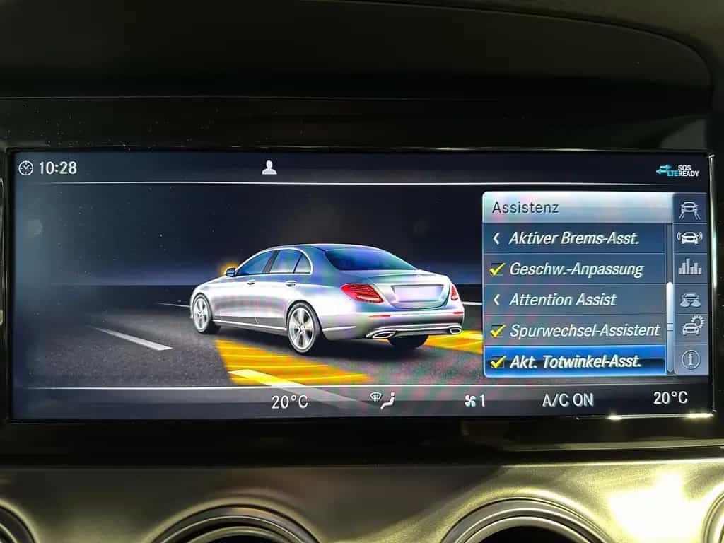 Mercedes-Benz E 220 LIMOUSINE AVANTGARDE DISTRONIC COMAND 360° 11/2020-photo-31