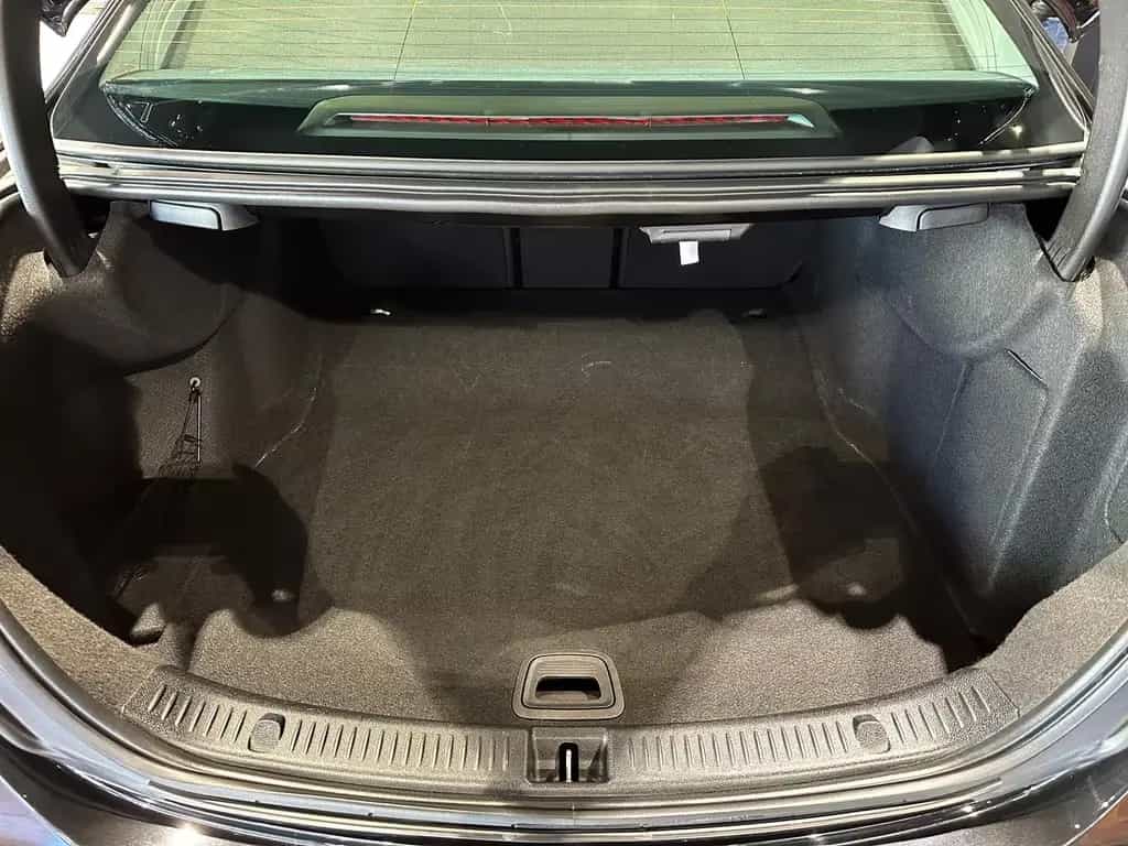 Mercedes-Benz E 220 LIMOUSINE AVANTGARDE DISTRONIC COMAND 360° 11/2020-photo-6