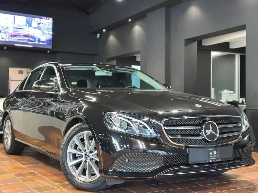 Mercedes-Benz E 220 LIMOUSINE AVANTGARDE DISTRONIC COMAND 360° 11/2020-photo-9