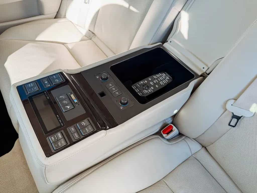 Lexus LS 460 V8 SoftClose*MarkLewinson*NAVI*TV*Fridge 12/2007-photo-13