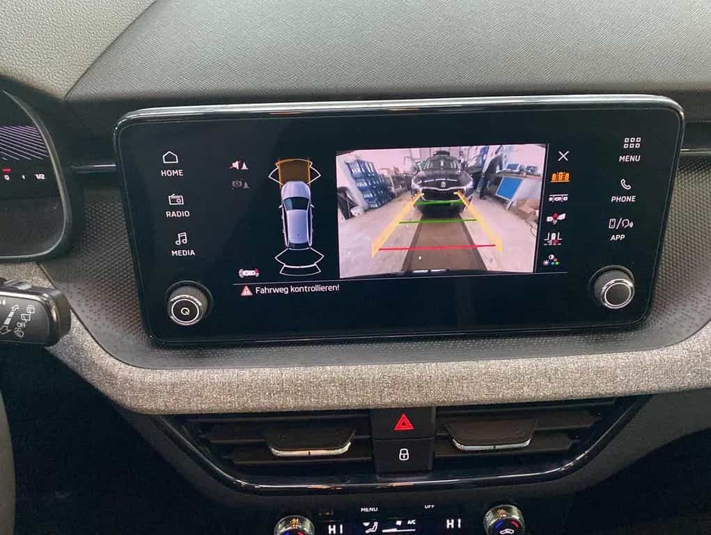 Skoda Scala 1.0 TSI Selection*Digital Cockpit*PDC*DAB+ 01/2025-photo-4