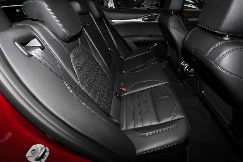 Alfa Romeo Stelvio Veloce Q4 DISTRO+NAVIGATION+SITZHEIZUNG 01/2020-photo-5