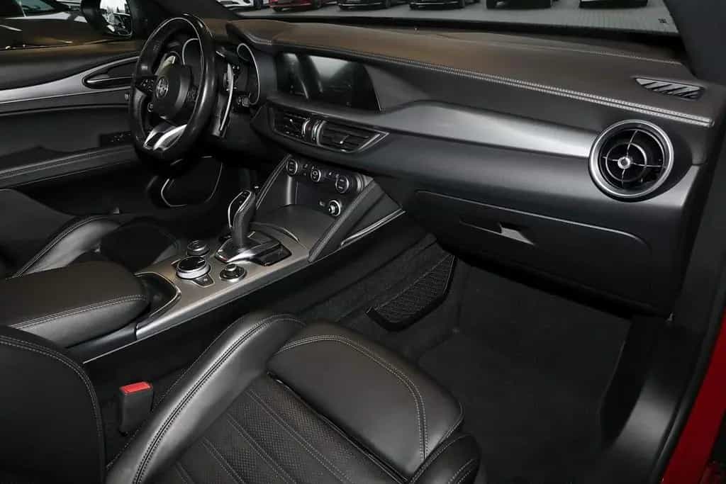 Alfa Romeo Stelvio Veloce Q4 DISTRO+NAVIGATION+SITZHEIZUNG 01/2020-photo-6