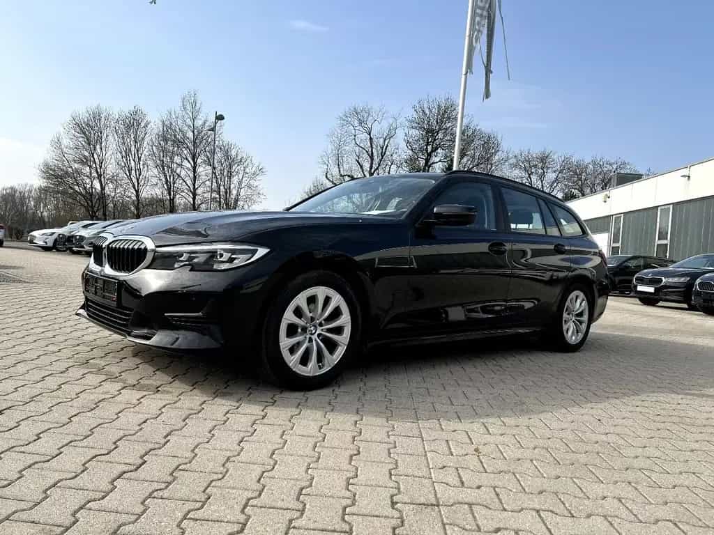 BMW 318 d Touring *LED Navi Leder AHK DAB el. Heck* 09/2021-photo-0